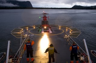 Explorer Motor Yacht ATMOSPHERE - Helideck